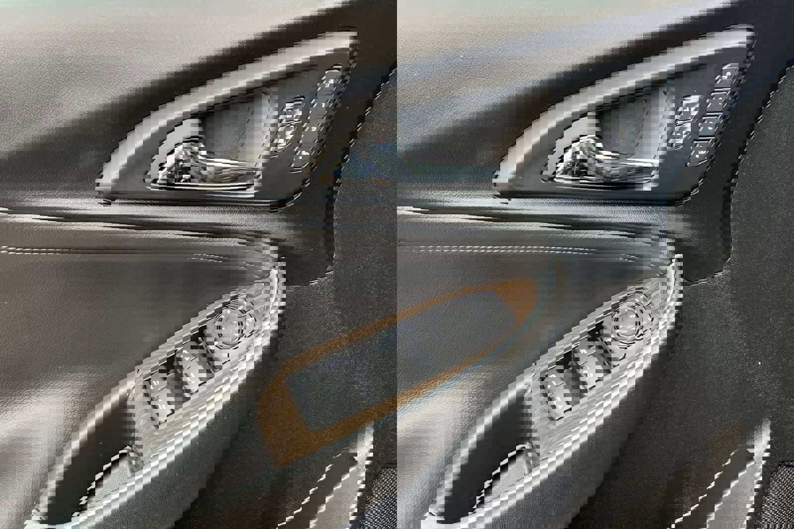 Used 2023 Chevrolet Malibu LT w/ Midnight Edition image 13