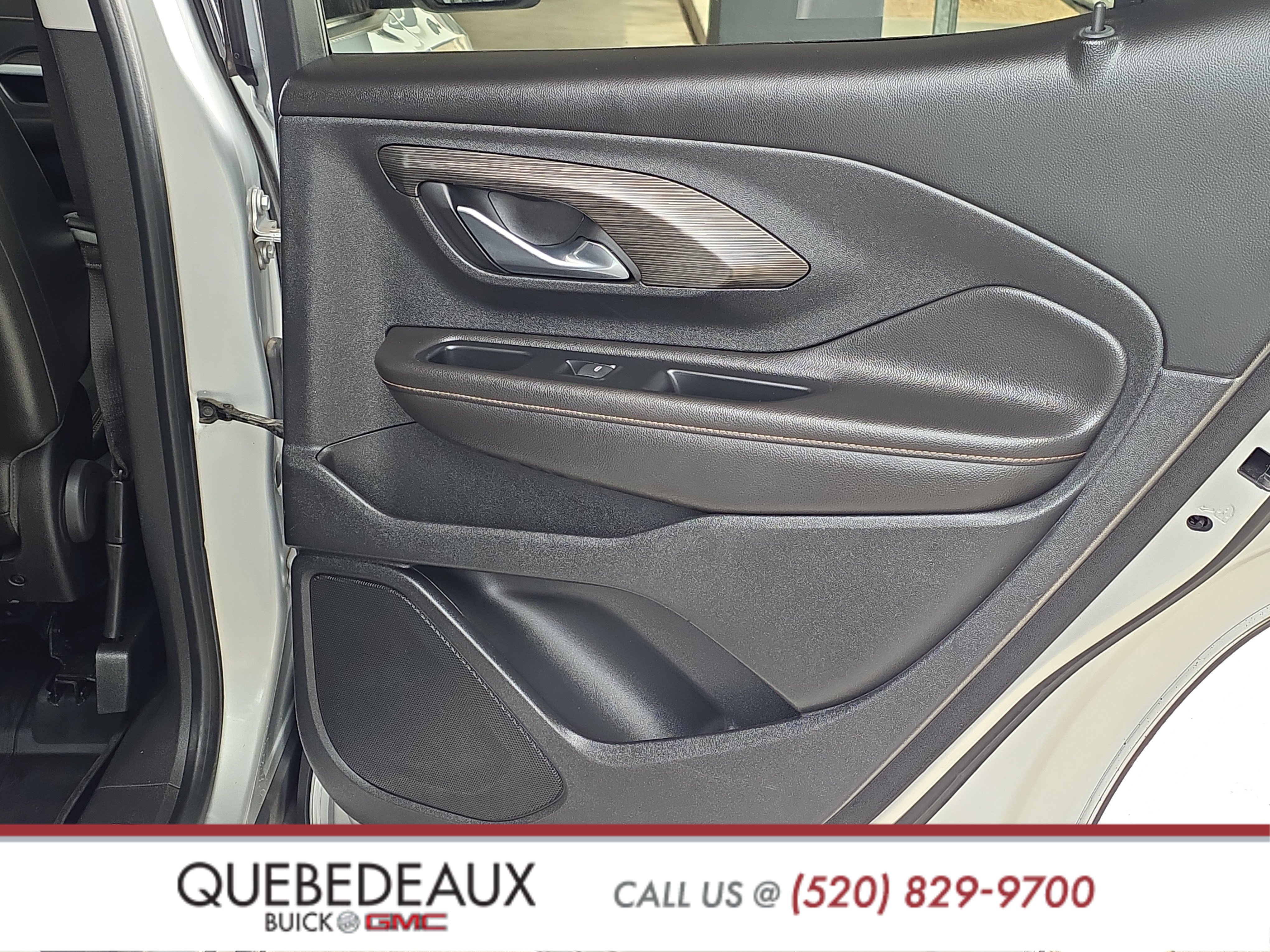 Used 2020 GMC Terrain SLT w/ Preferred Package FWD image 23
