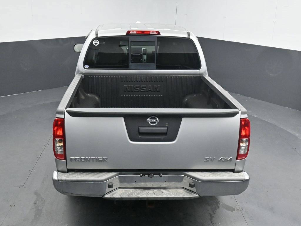 Used 2017 Nissan Frontier SV image 16