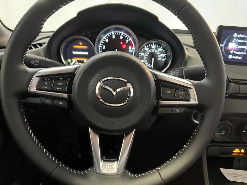 New 2026 MAZDA MX-5 Miata Club w/ Weather Package RWD image 28