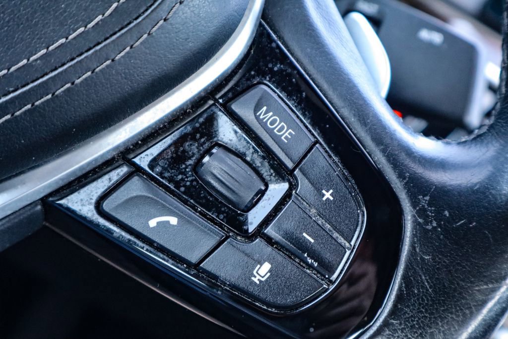 Used 2019 BMW 530i xDrive w/ Convenience Package image 24