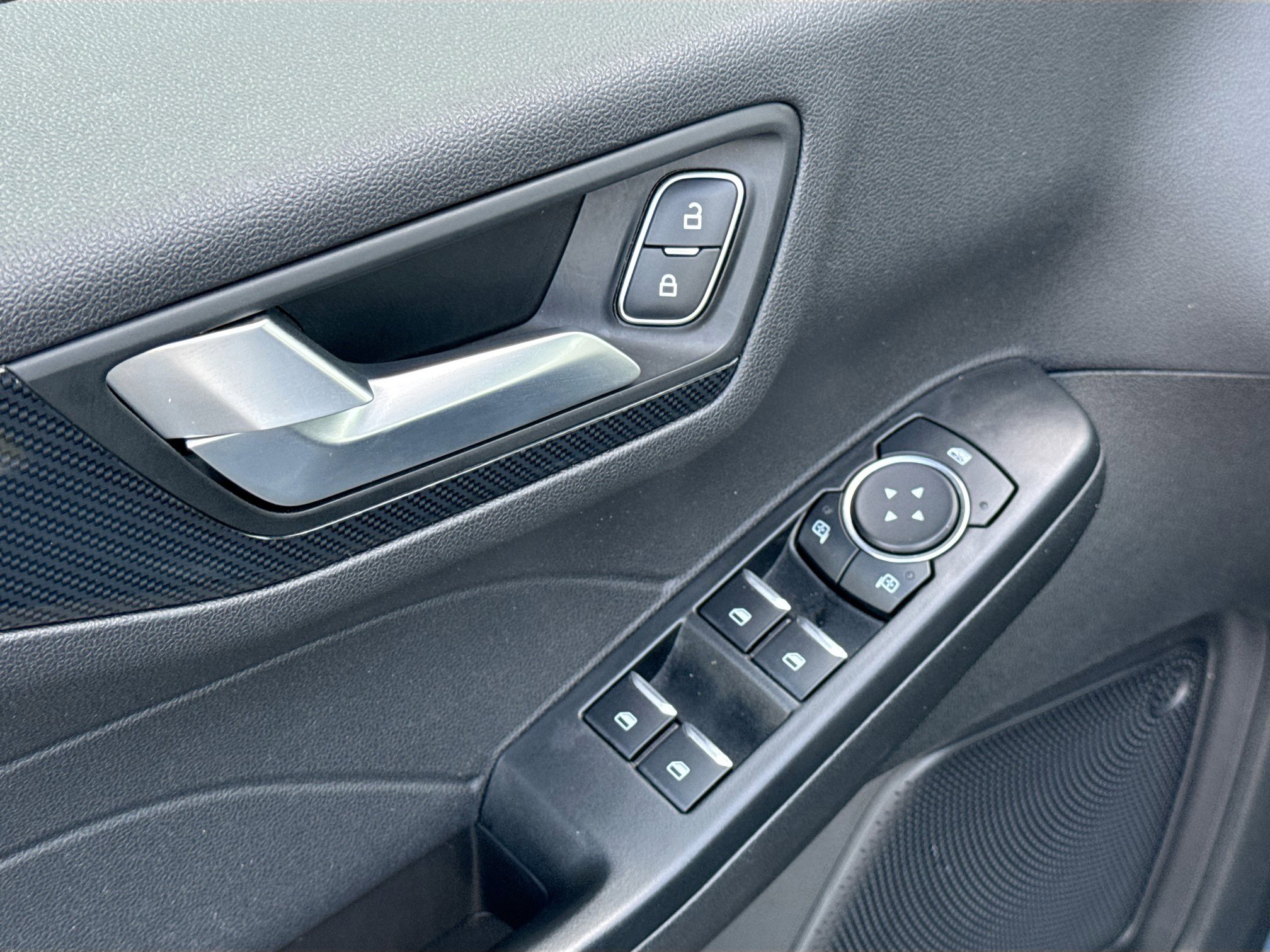 Used 2025 Ford Escape ST-Line Select image 23