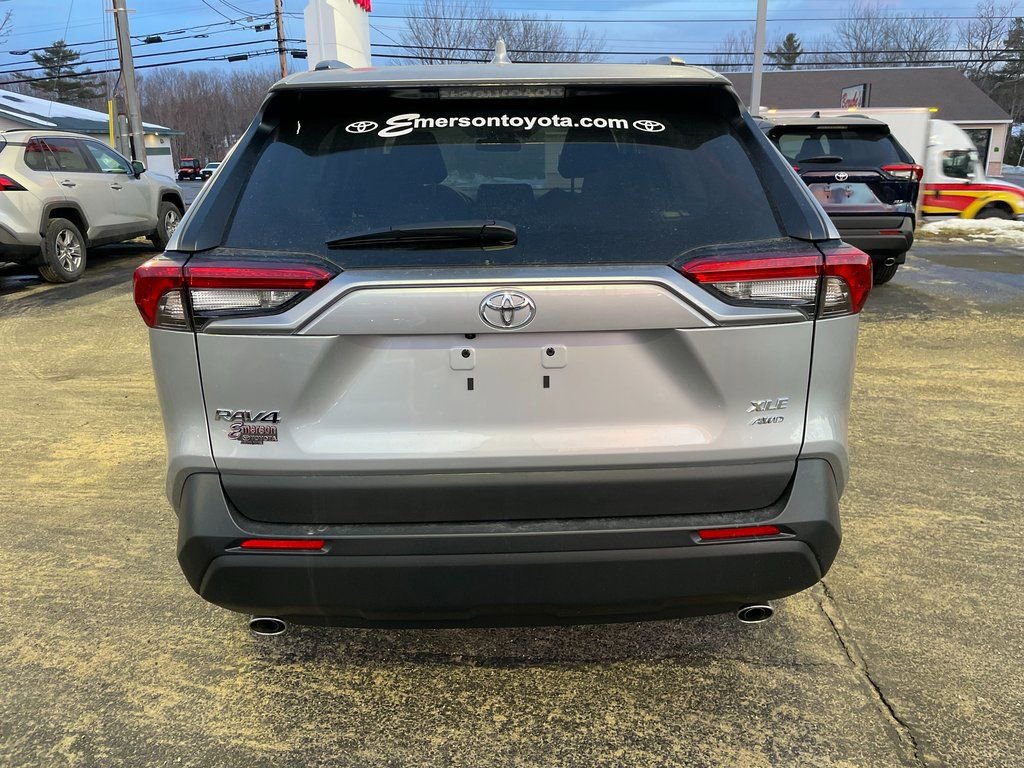 New 2025 Toyota RAV4 XLE image 4