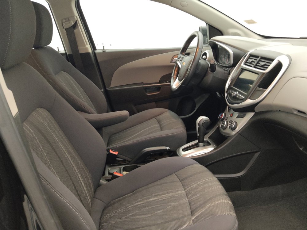 Used 2019 Chevrolet Sonic LT w/ Convenience Package image 21