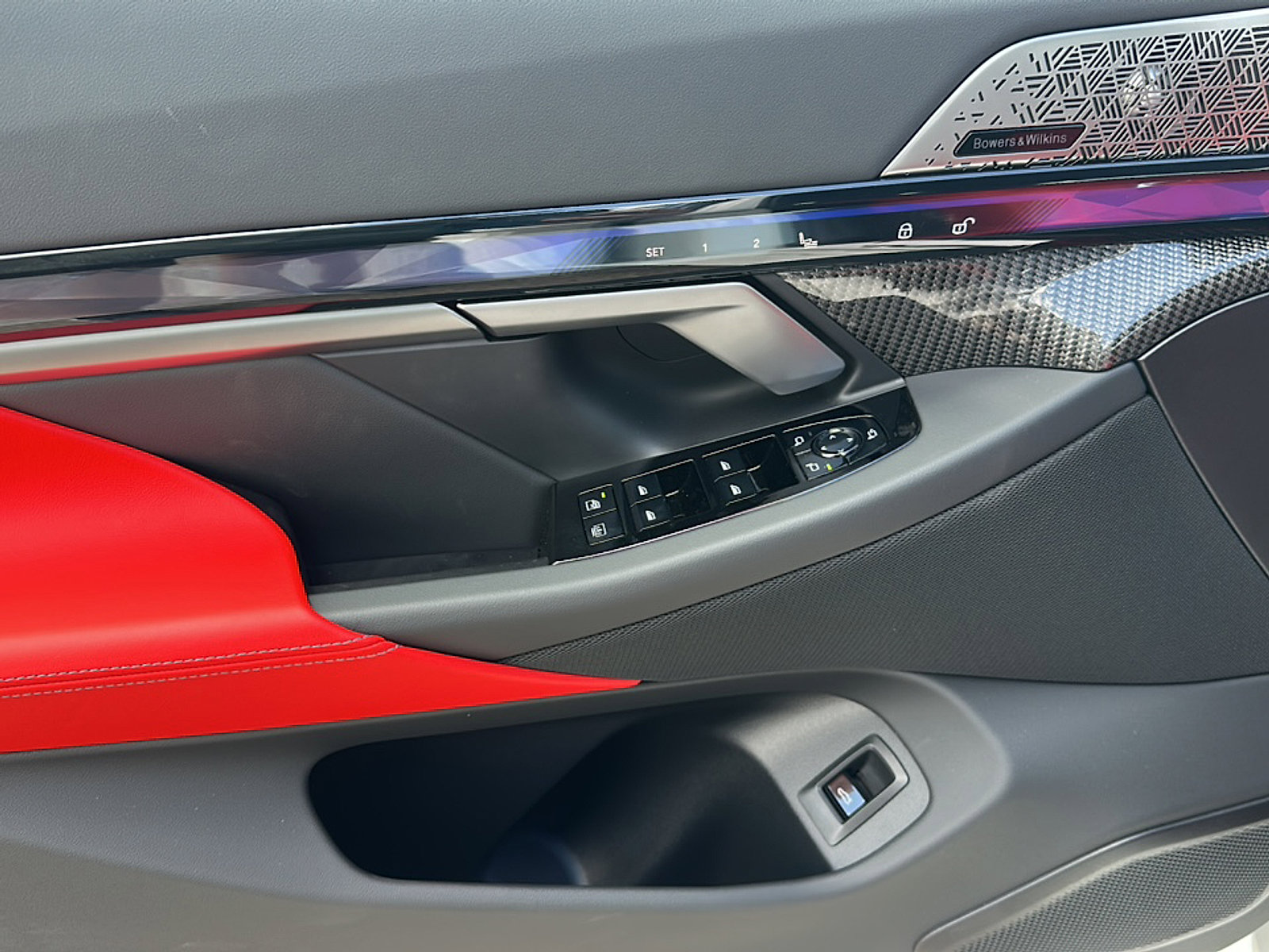 New 2026 BMW M5 w/ Carbon Package image 16