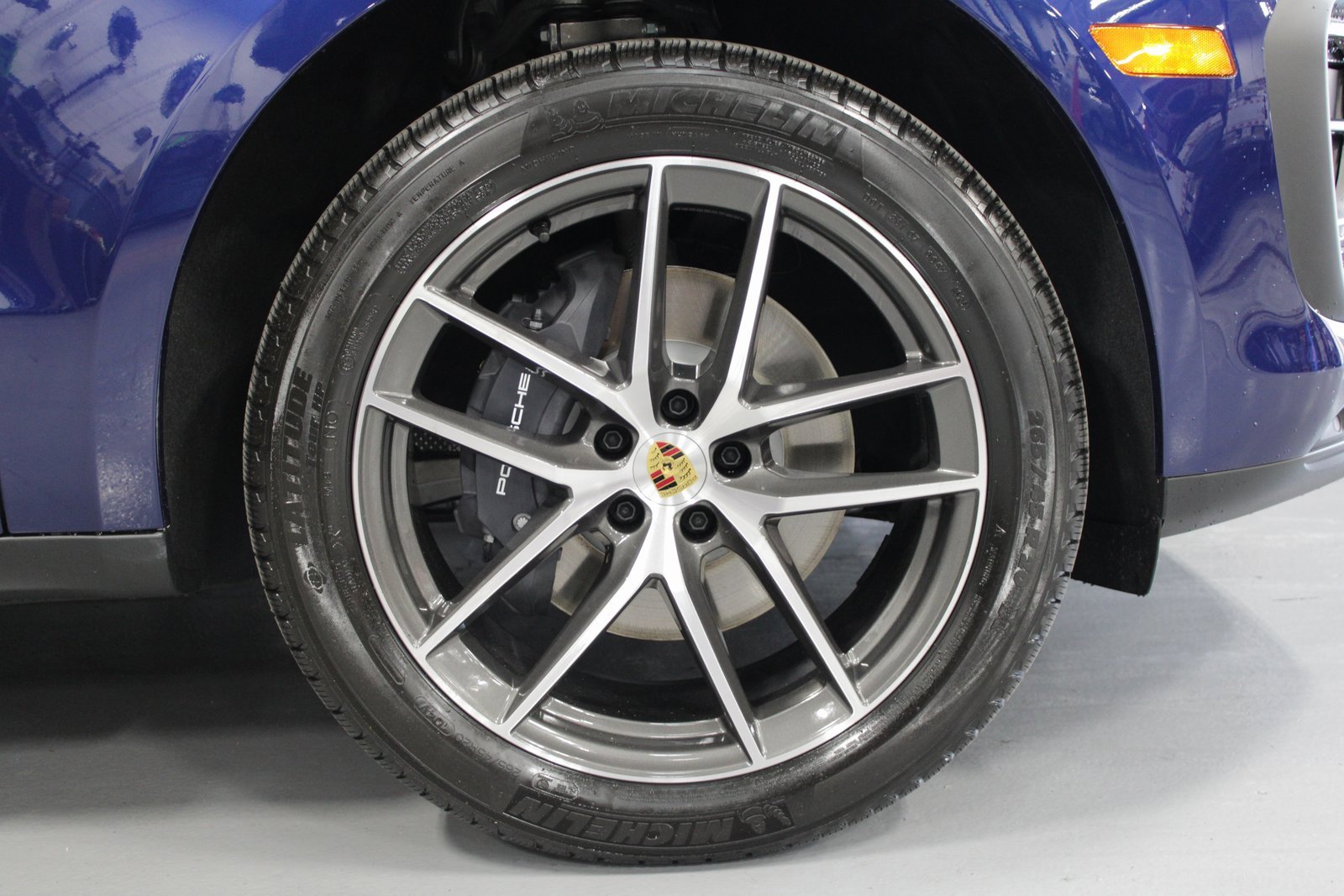 New 2026 Porsche Macan image 14