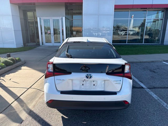 Used 2022 Toyota Prius Limited w/ Premium Convenience Package FWD image 6
