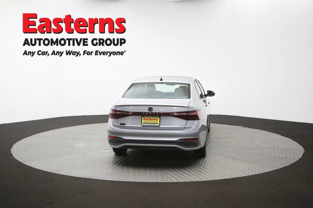 Used 2025 Volkswagen Jetta SE FWD image 36