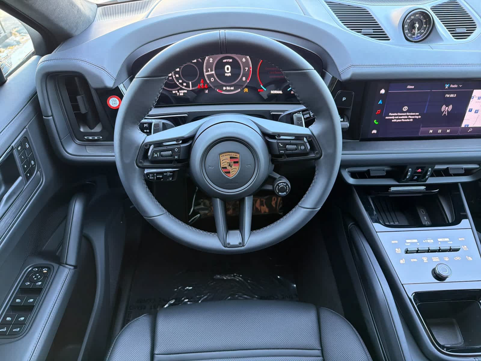 New 2026 Porsche Cayenne GTS AWD/4WD image 15