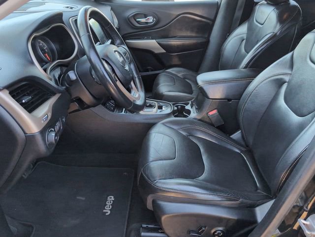 Used 2018 Jeep Cherokee Limited image 18