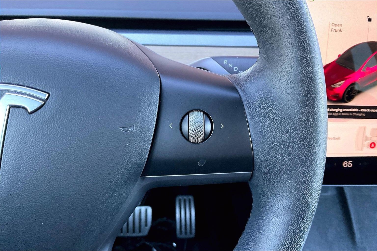 Used 2022 Tesla Model Y Performance image 11