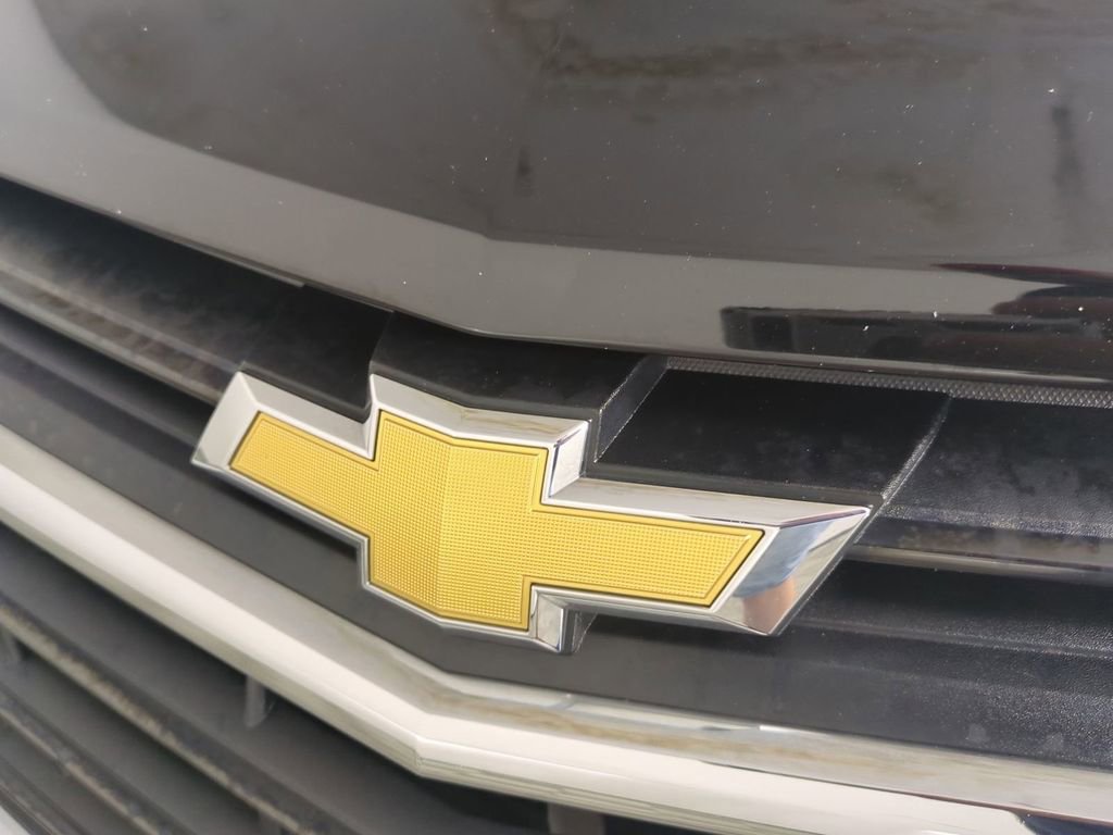 Used 2020 Chevrolet Equinox LT w/ Driver Convenience Package image 13