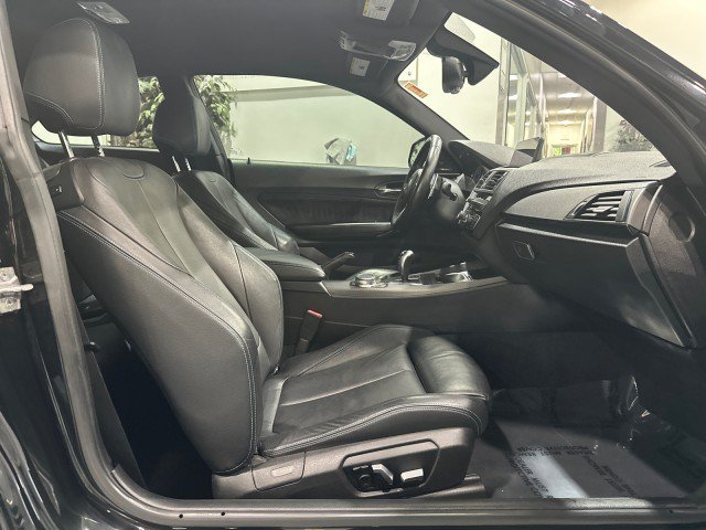 Used 2017 BMW M2 RWD image 51