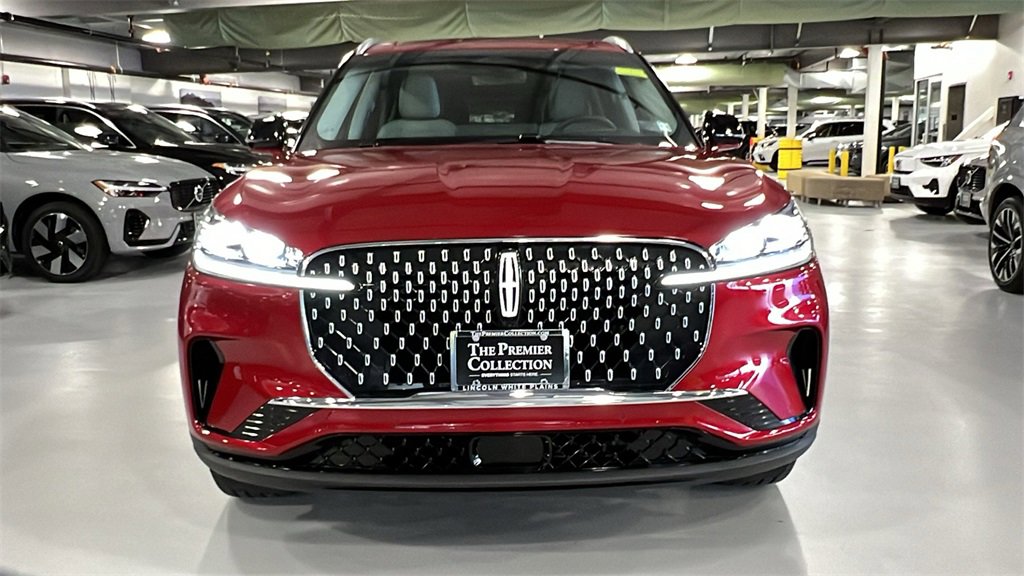 Used 2025 Lincoln Aviator Reserve w/ Illumination Package image 6