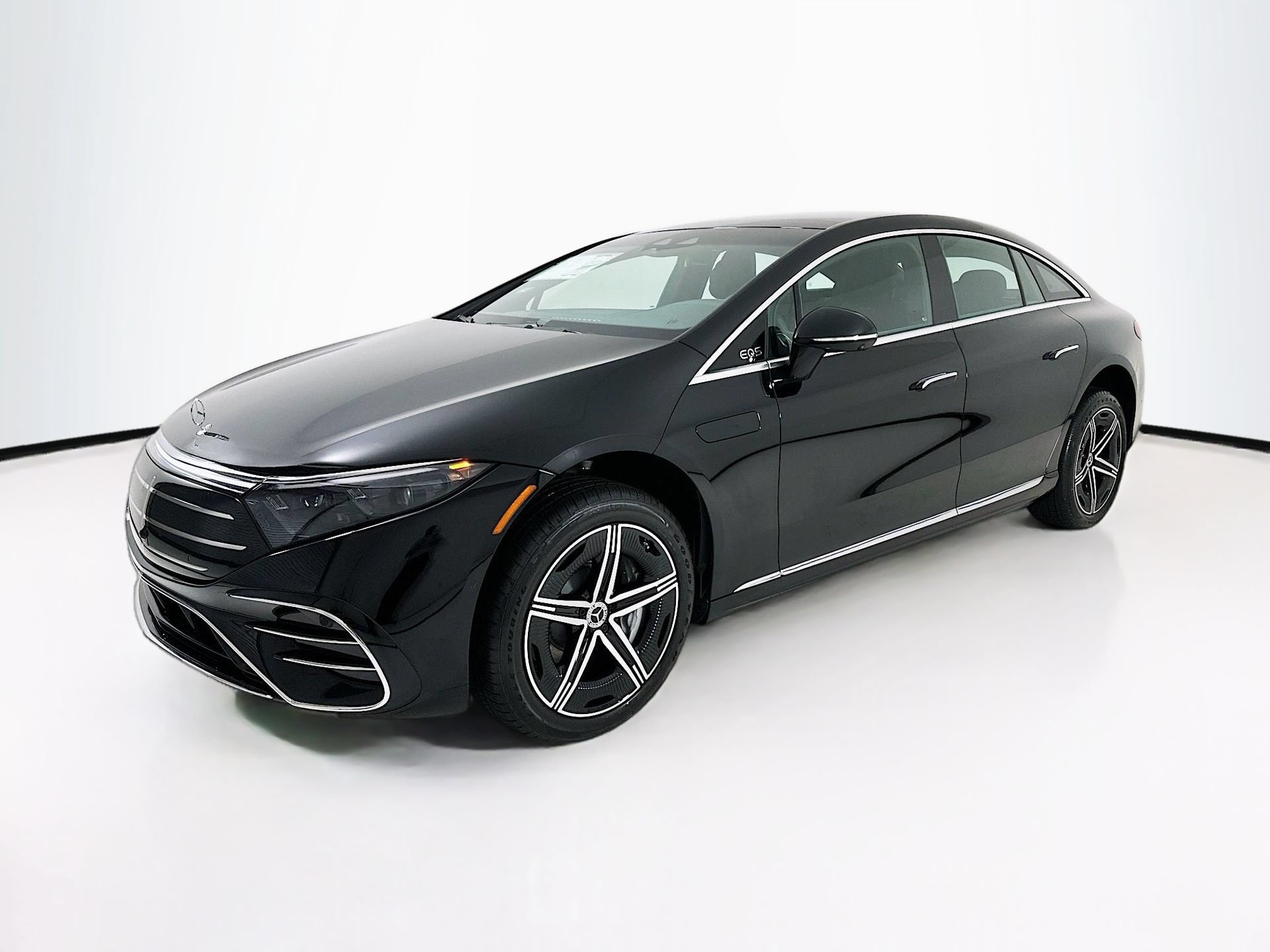 New 2026 Mercedes-Benz EQS 580 4MATIC Sedan image 3