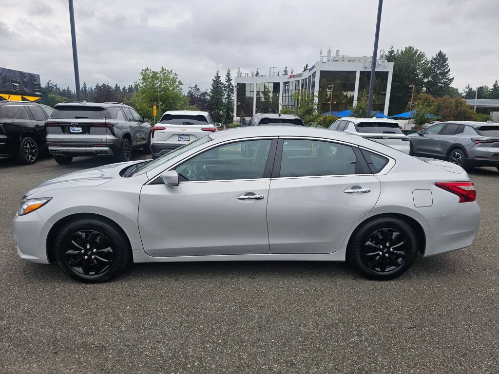 Used 2017 Nissan Altima 2.5 S w/ Power Driver Seat Package FWD image 8