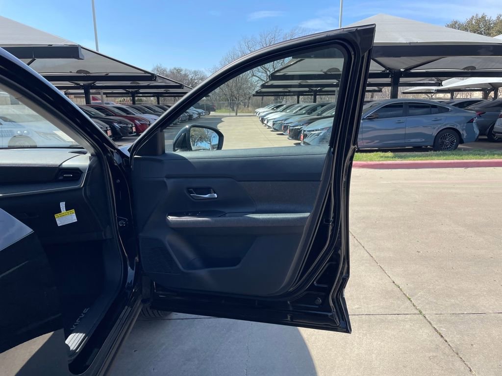 New 2026 Nissan Kicks SV w/ SV Premium Package FWD image 41