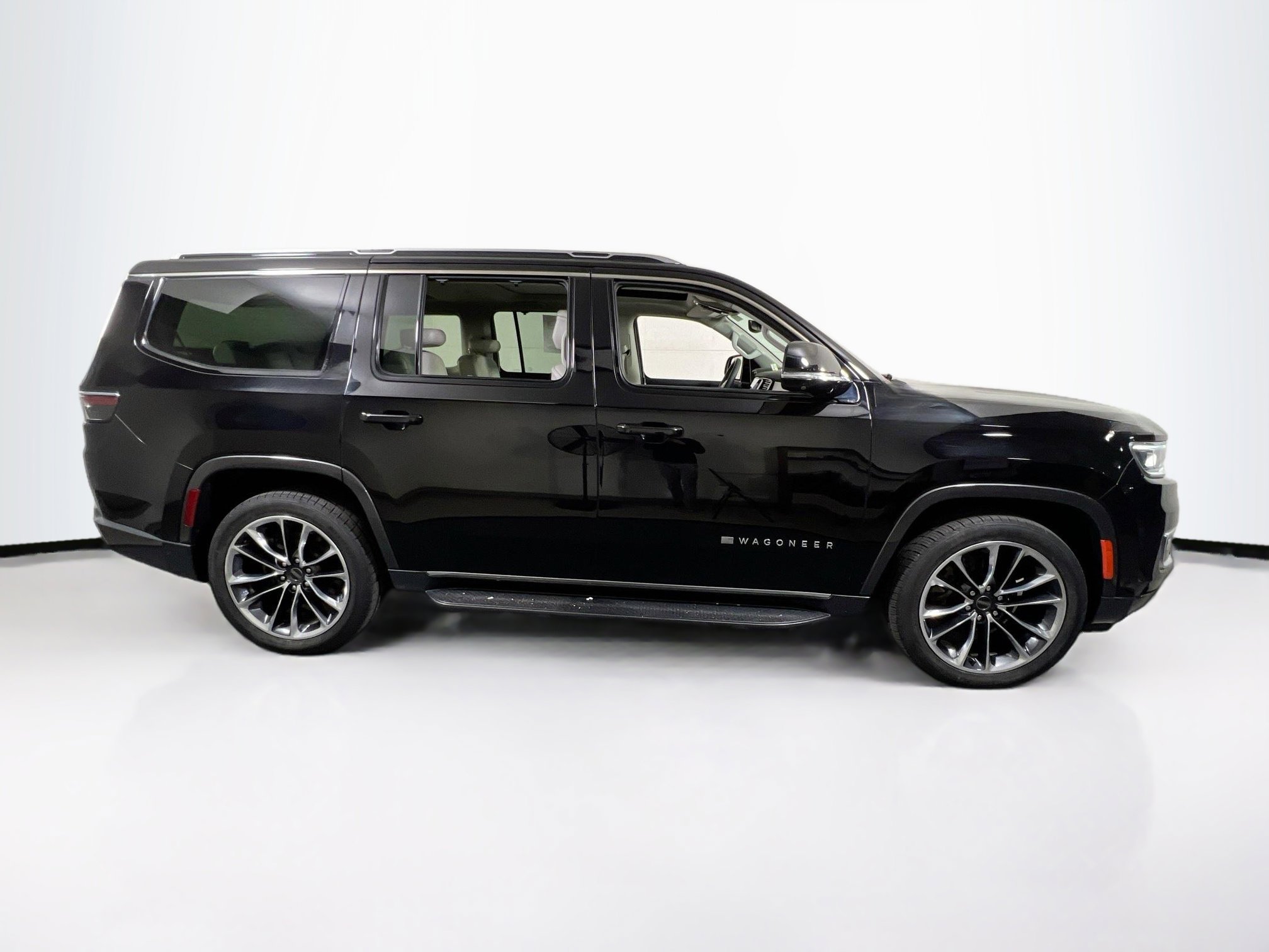 Used 2022 Jeep Wagoneer Series II w/ Convenience Group I image 4