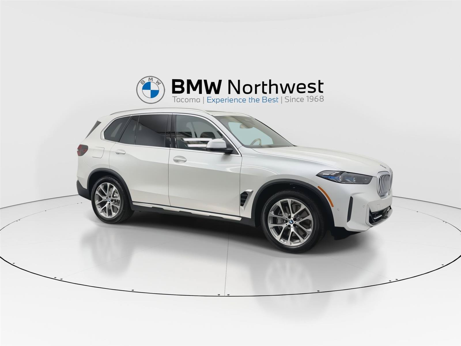New 2026 BMW X5 xDrive50e w/ Climate Comfort Package AWD/4WD image 5
