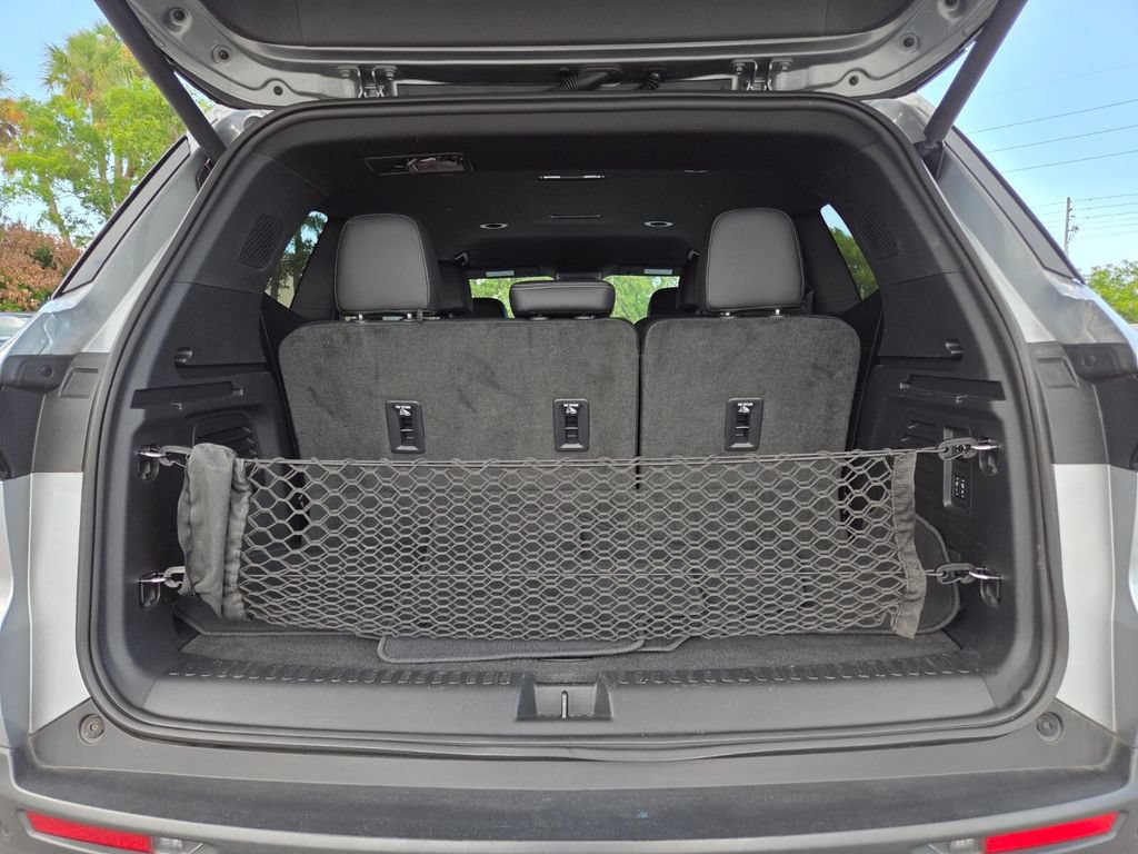 Used 2025 Buick Enclave Preferred w/ Super Cruise Package FWD image 21