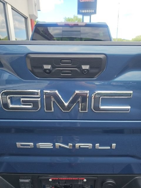 Used 2024 GMC Sierra 2500 Denali Ultimate AWD/4WD image 8