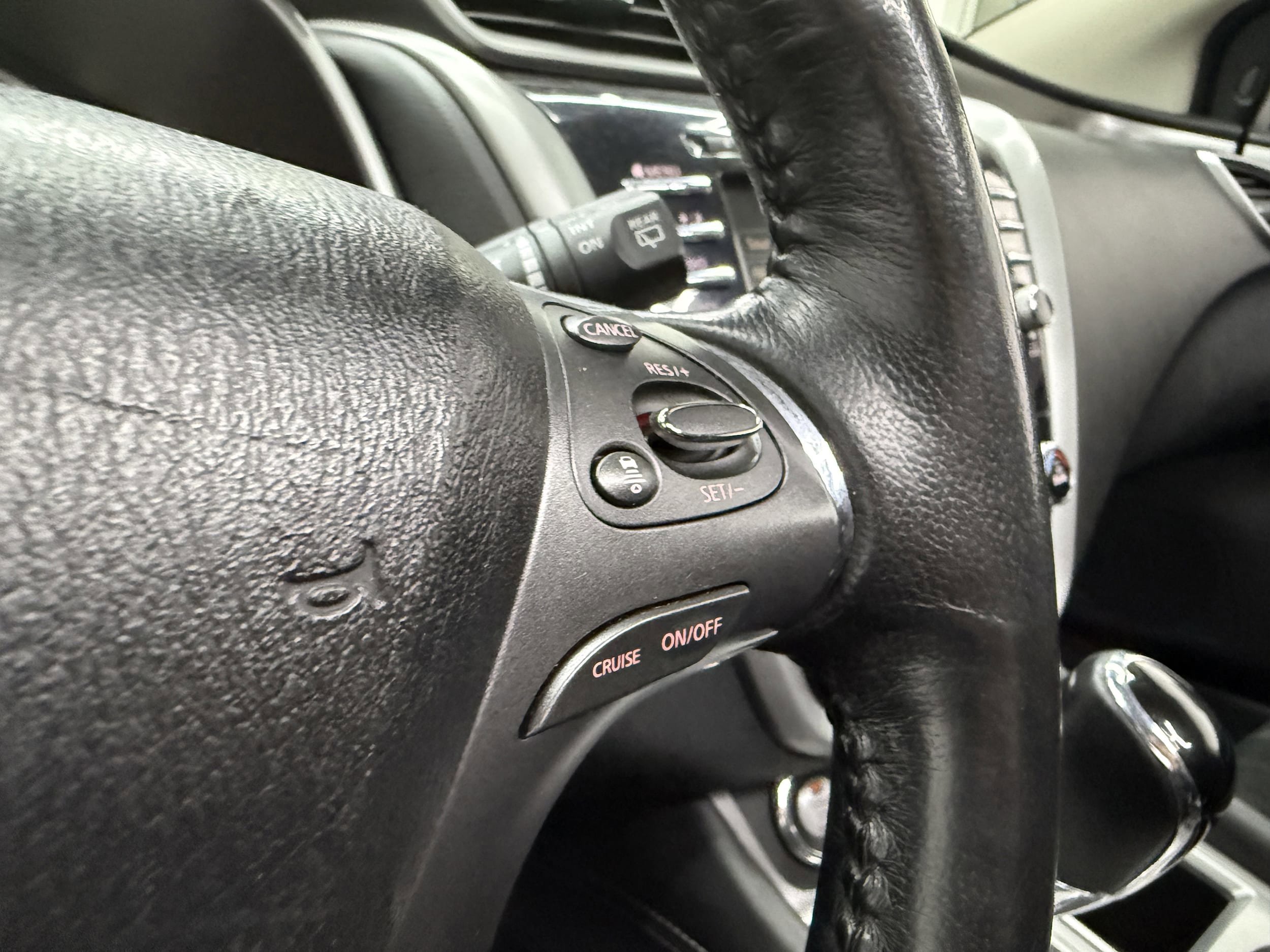 Used 2020 Nissan Murano SV AWD/4WD image 17