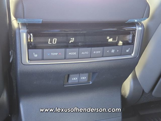Used 2026 Lexus GX 550 w/ Accessory Package (2T) image 13