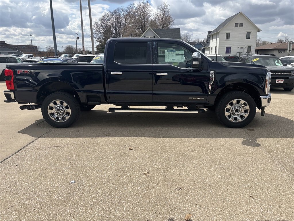 New 2025 Ford F250 Lariat w/ Chrome Package image 5