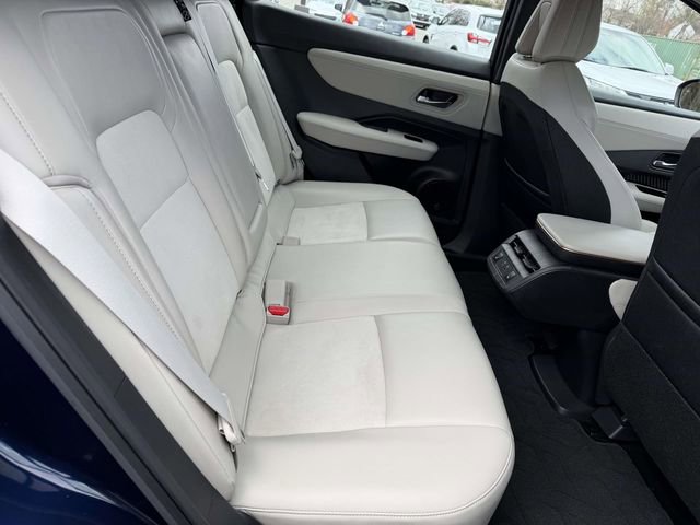 Used 2023 Nissan Ariya FWD image 9