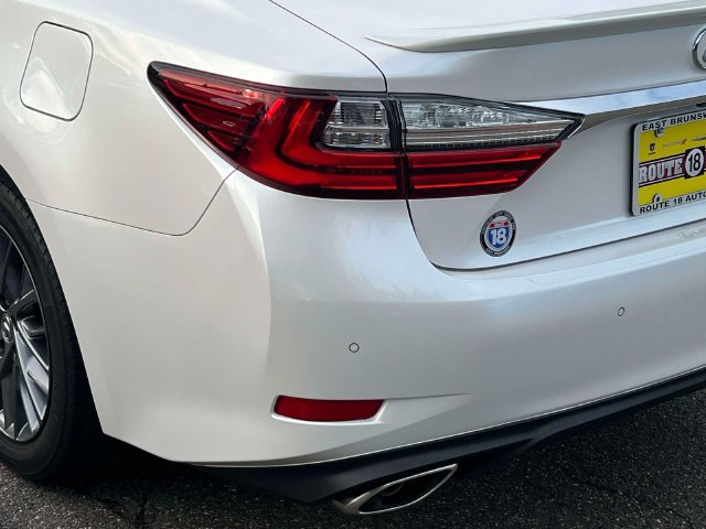 Used 2018 Lexus ES 350 w/ Navigation System Package FWD image 9