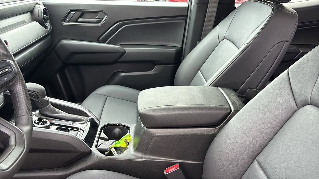 Used 2024 Chevrolet Colorado Trail Boss image 24