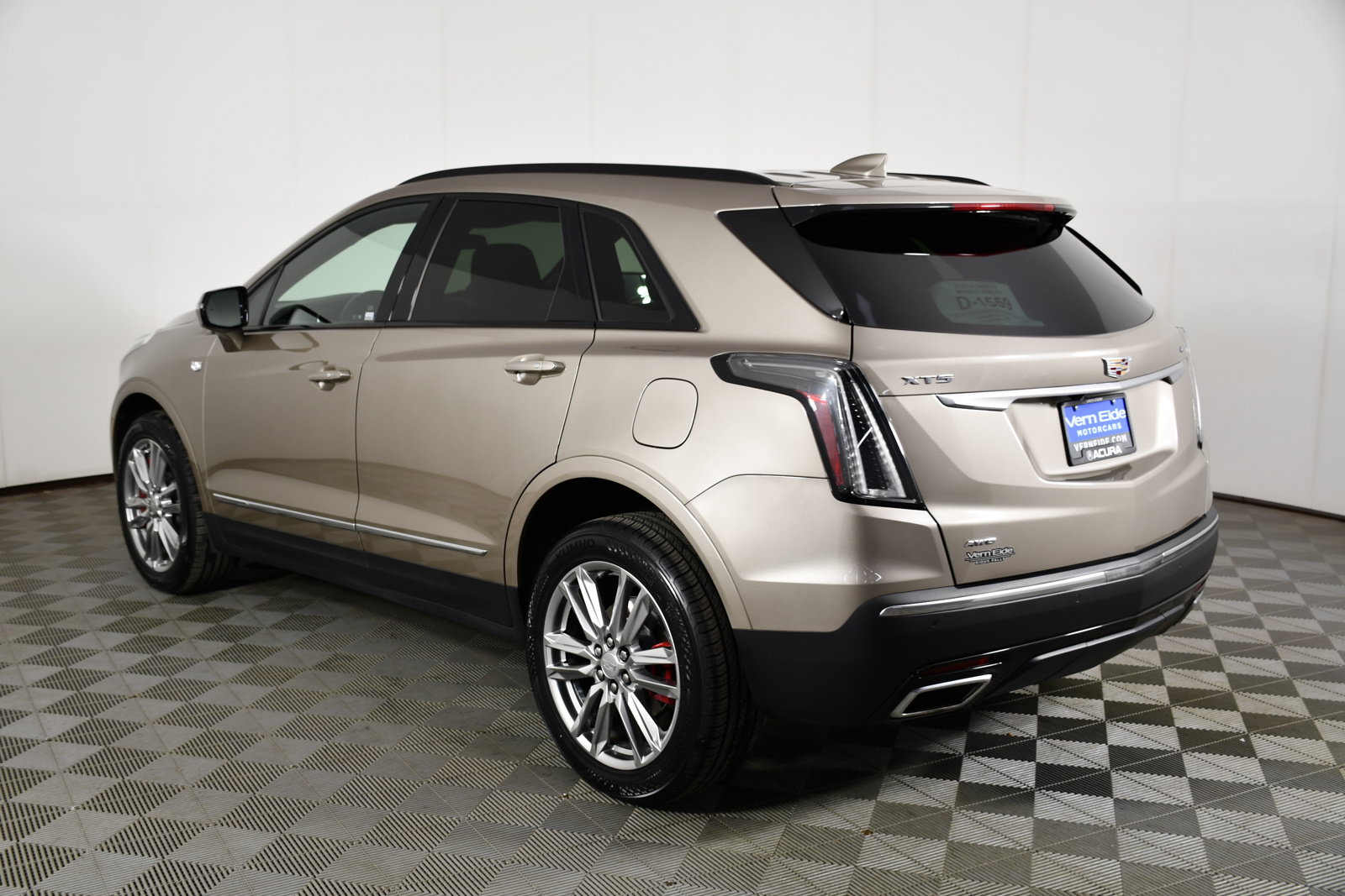 Used 2023 Cadillac XT5 Sportv AWD/4WD image 8