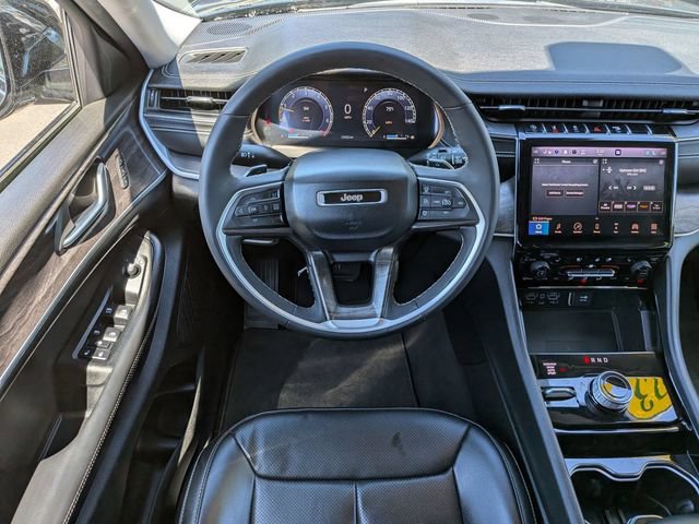 Certified 2023 Jeep Grand Cherokee L Limited w/ Luxury Tech Group II AWD/4WD image 16