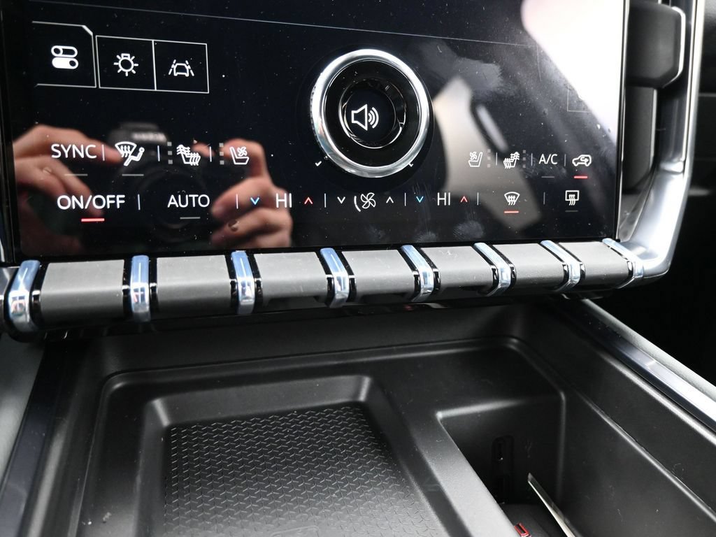 New 2026 GMC Acadia AT4 w/ Luxury Package AWD/4WD image 19