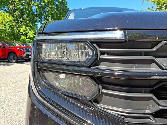 Used 2025 Ford Expedition Max Active AWD/4WD image 9