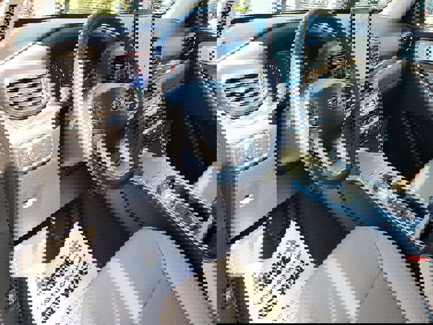 Used 2023 Ford Explorer Limited w/ Hybrid Equipment Group 310A image 13