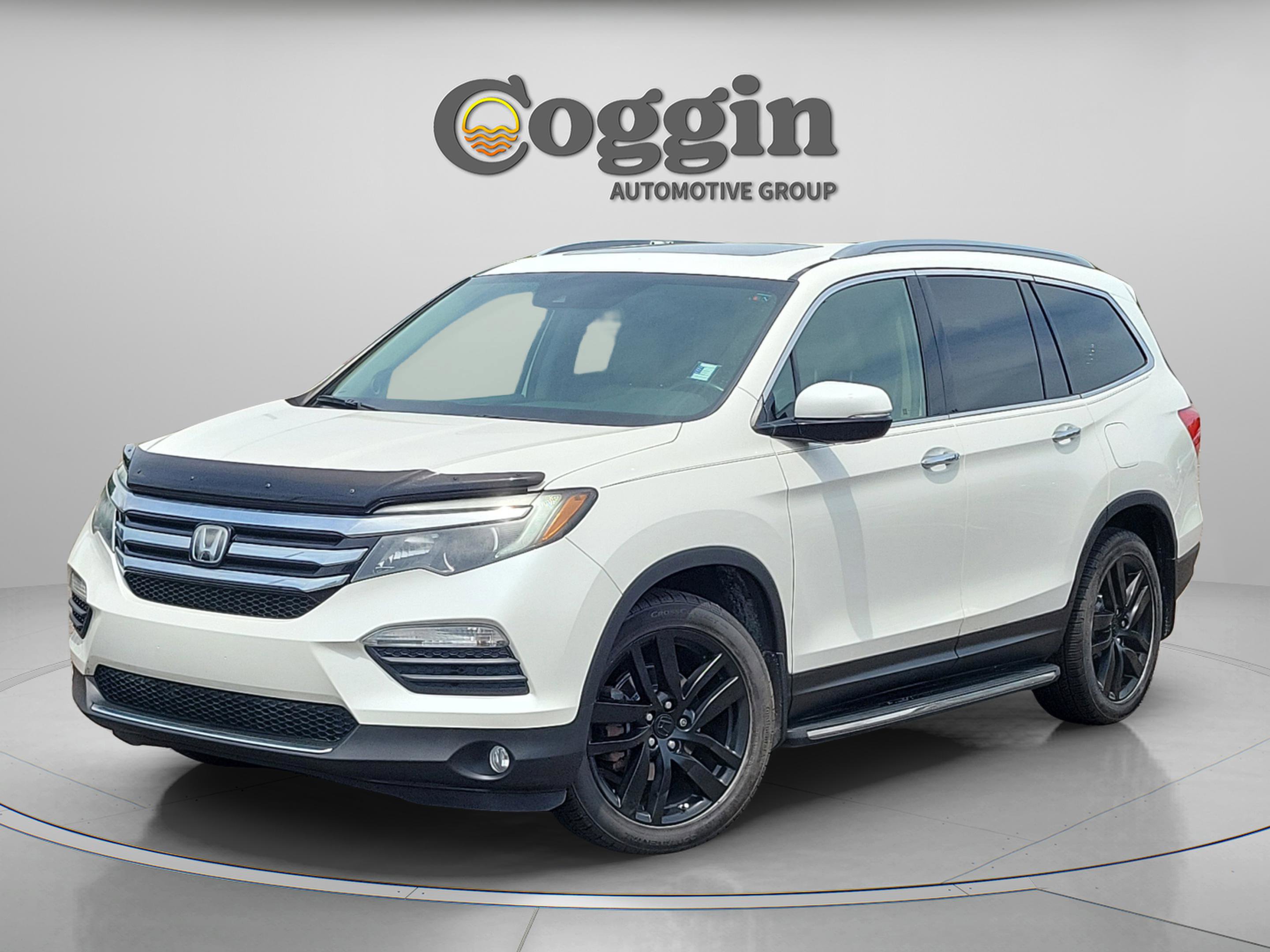 Certified 2017 Honda Pilot Touring image 1