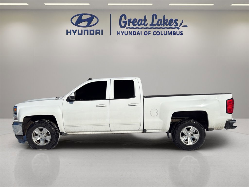 Used 2018 Chevrolet Silverado 1500 LT w/ All Star Edition image 2