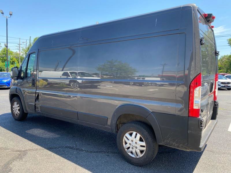 Used 2019 RAM ProMaster 2500 w/ Premium Appearance Group image 4