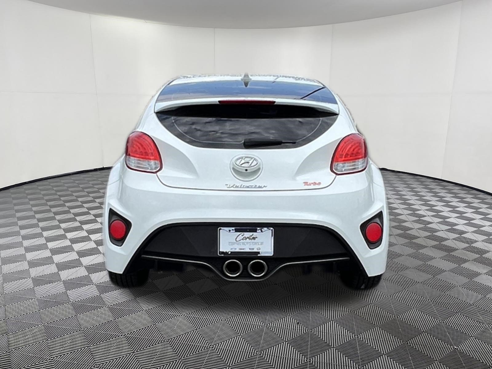 Used 2016 Hyundai Veloster Turbo FWD image 5