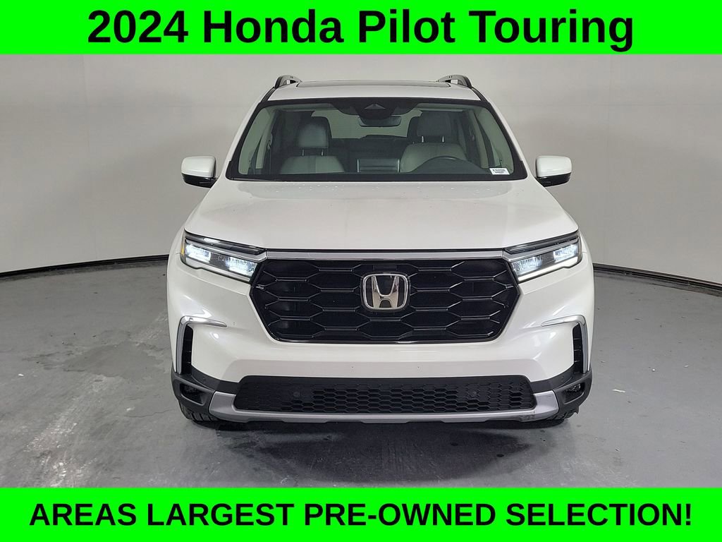 Used 2024 Honda Pilot Touring image 2