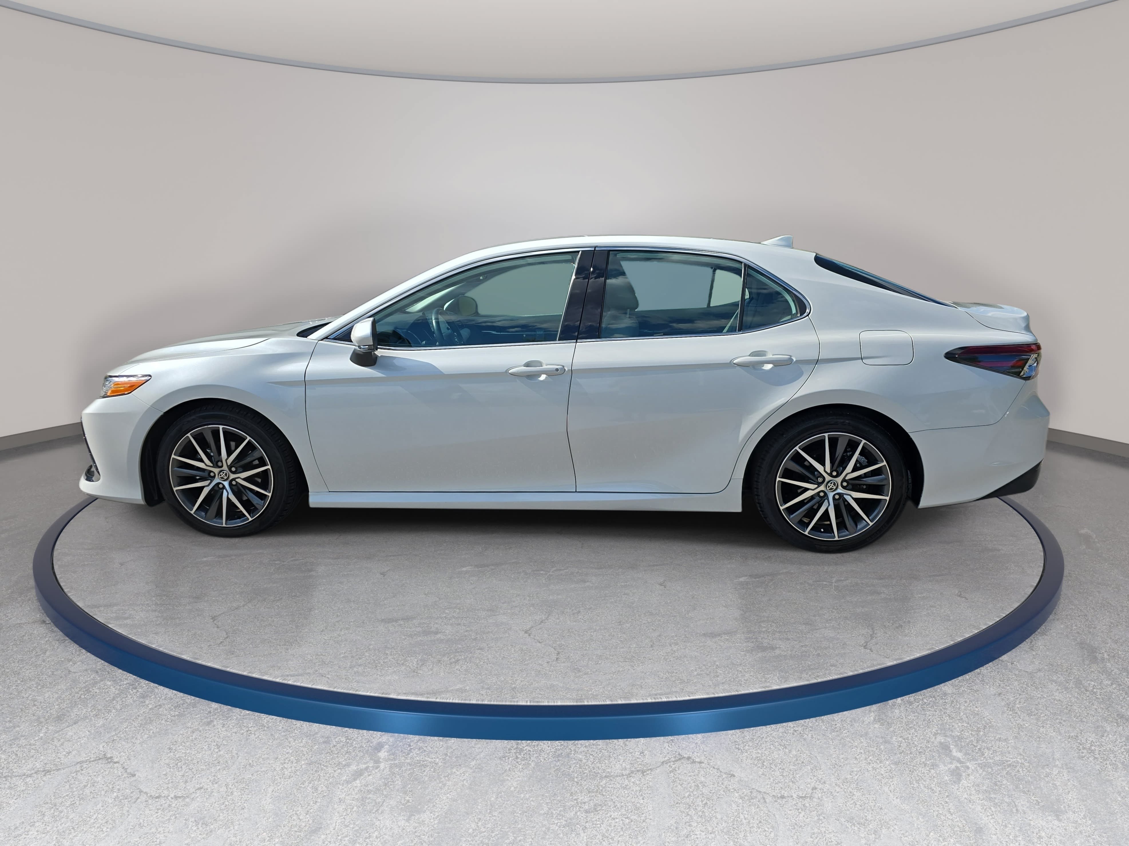 Certified 2023 Toyota Camry XLE FWD image 8