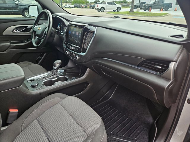 Used 2023 Chevrolet Traverse LT FWD image 22
