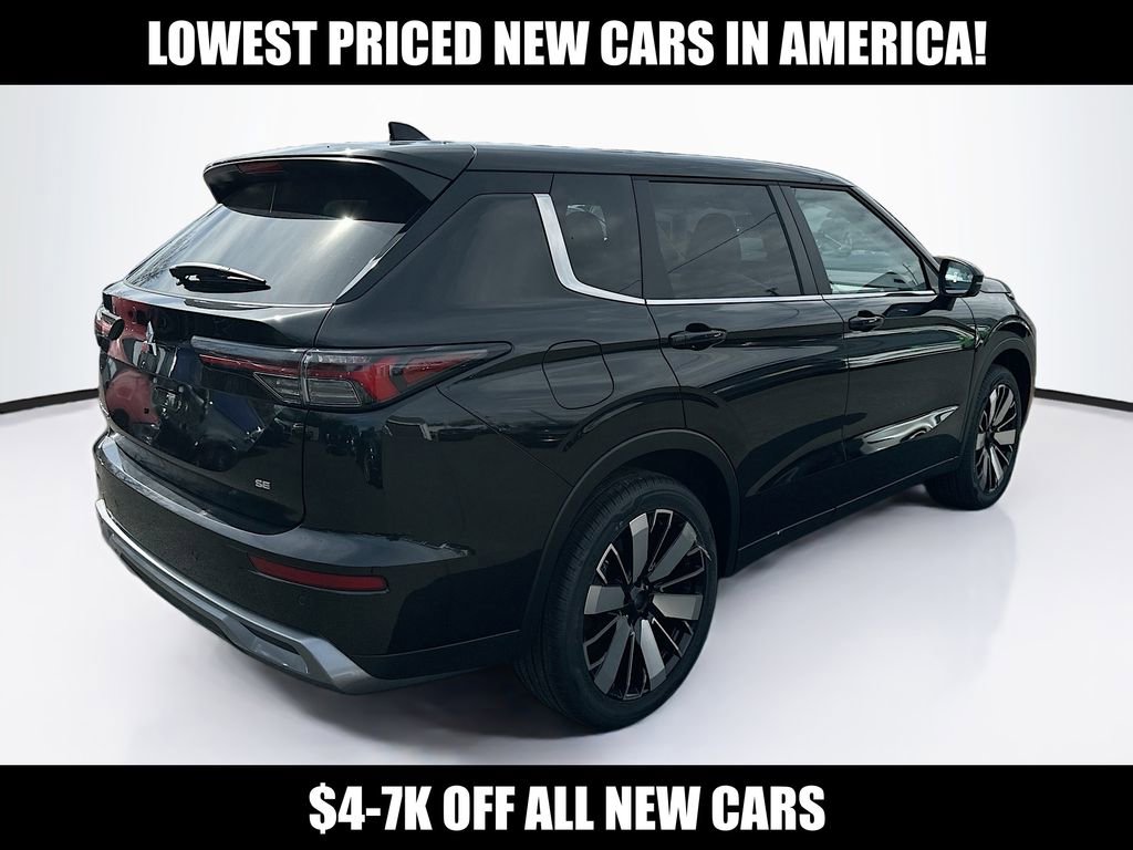 New 2026 Mitsubishi Outlander SE image 7