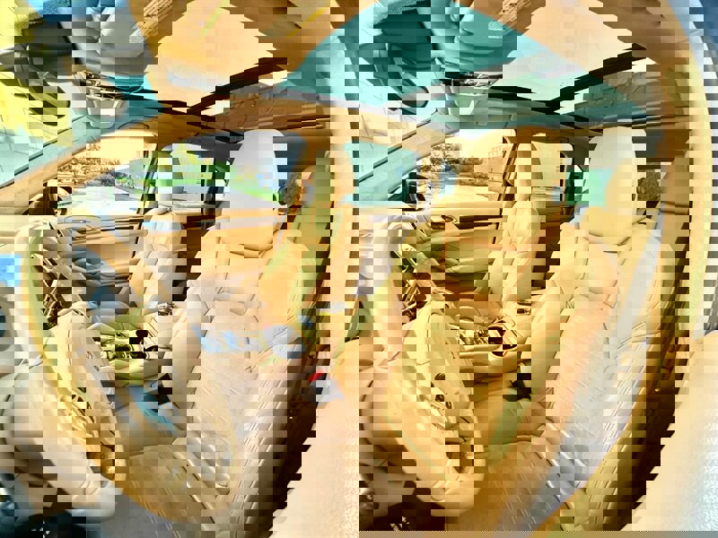 Used 2014 Porsche Cayenne GTS image 18