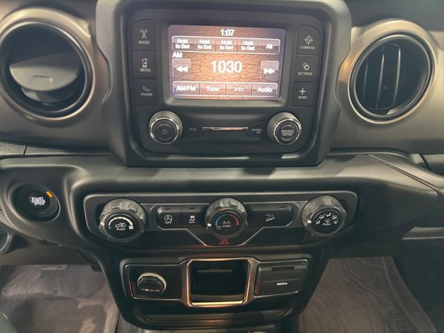 Used 2021 Jeep Wrangler Unlimited Sport AWD/4WD image 3