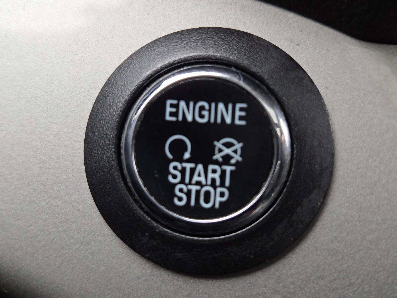 Used 2013 Ford Escape SEL image 31