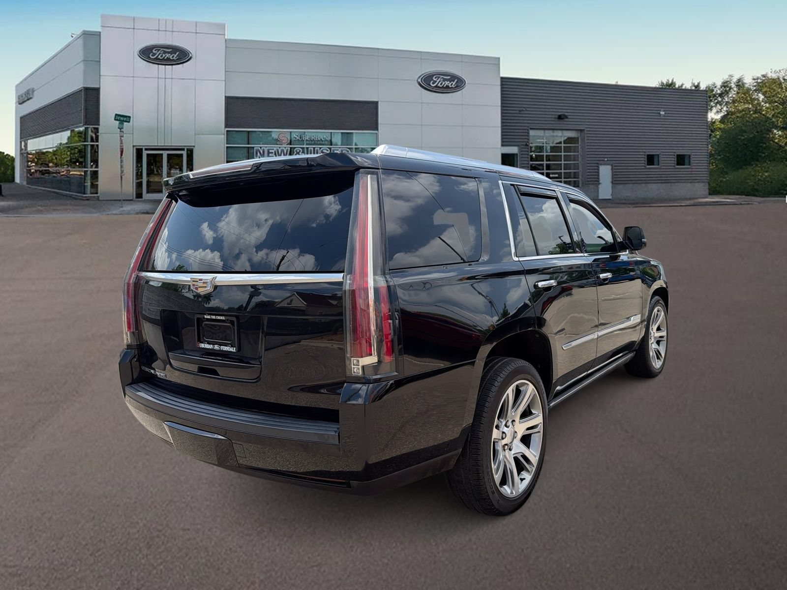 Used 2015 Cadillac Escalade Premium AWD/4WD image 10