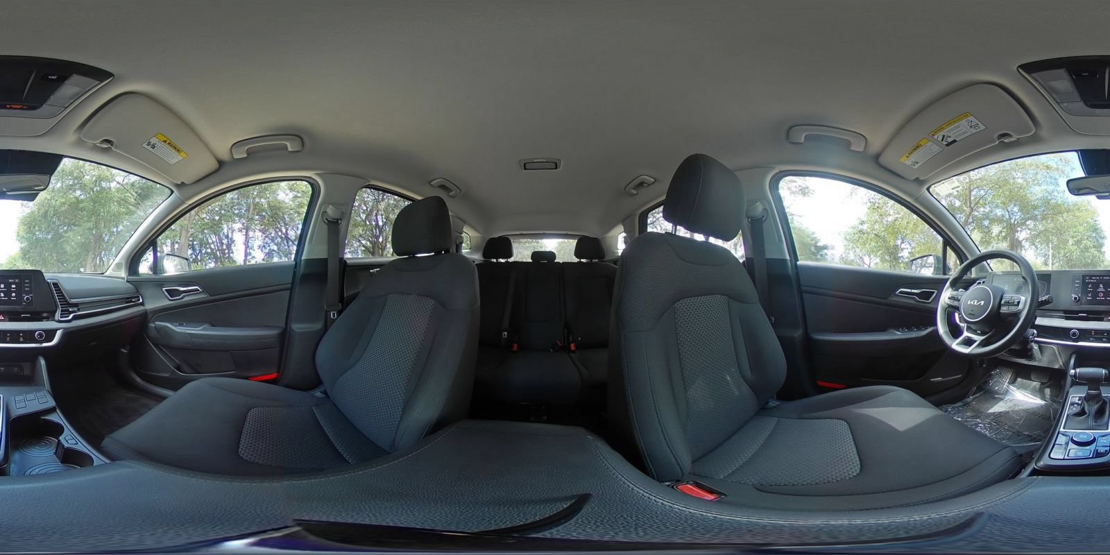 Used 2025 Kia Sportage LX FWD image 40