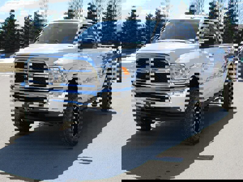 Used 2018 RAM 2500 SLT image 4